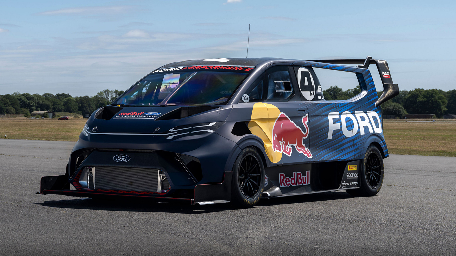 Το Ford Transit SuperVan 4.2 κατακτά (και) το Nurburgring!